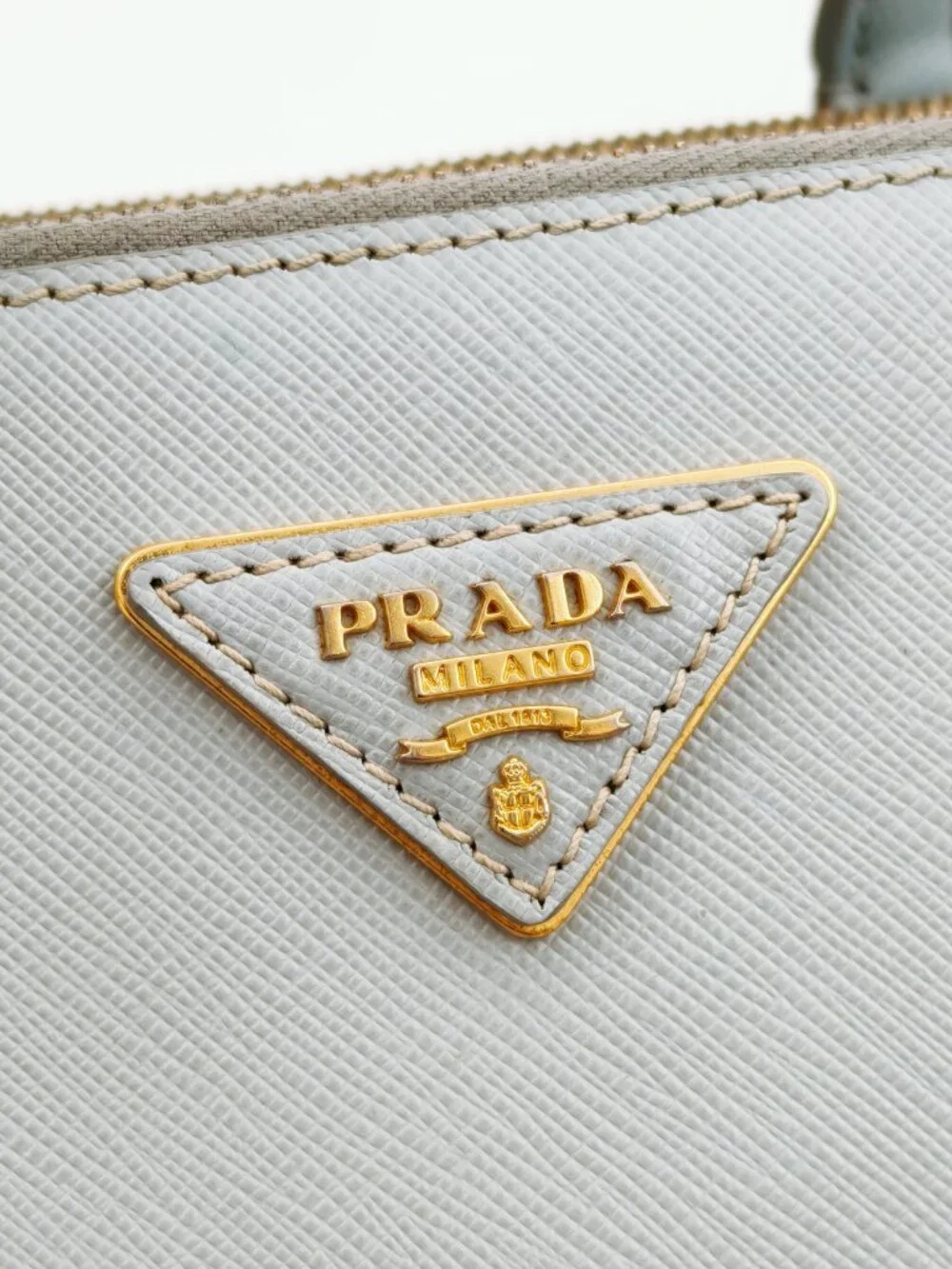 Prada measurements approx